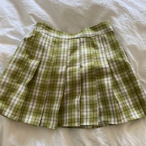 Green and white tennis skirt